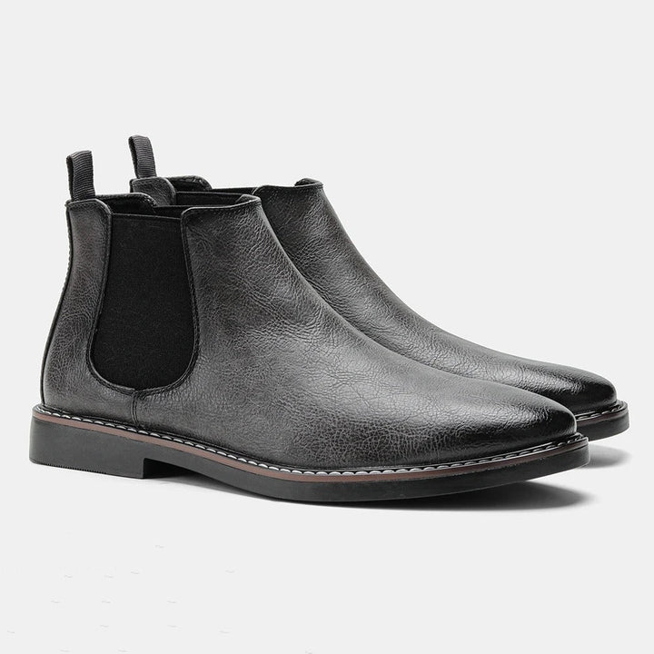CLASSIC LEATHER CHELSEA BOOTS | TIMELESS ELEGANCE FOR MODERN LIVING