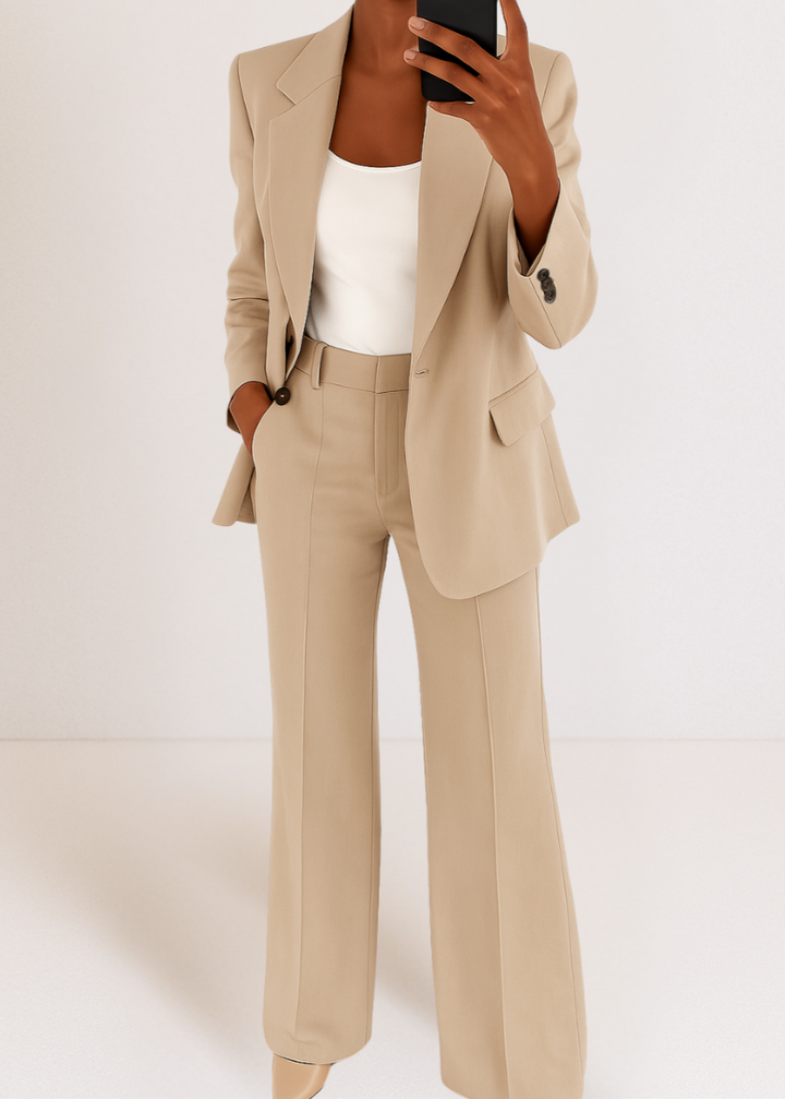 TAILORED LUXE SUIT | POWER, POISE AND EVERYDAY CONFIDENCE