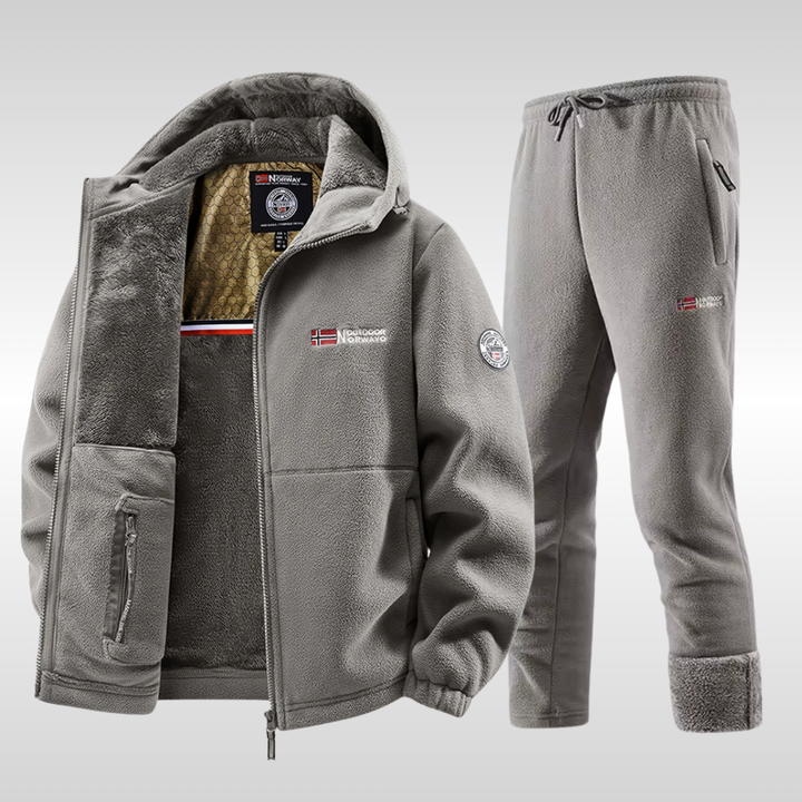 FINLEY FLEECE TRACKSUIT | DRY, WARM AND COMFORTABLE