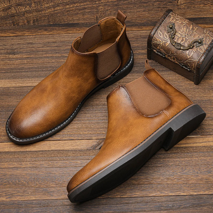 CLASSIC LEATHER CHELSEA BOOTS | TIMELESS ELEGANCE FOR MODERN LIVING