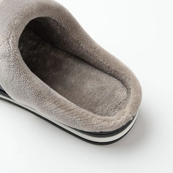 DELILAH COMFORT SLIDES | SOFT WARMTH FOR EVERYDAY MOMENTS