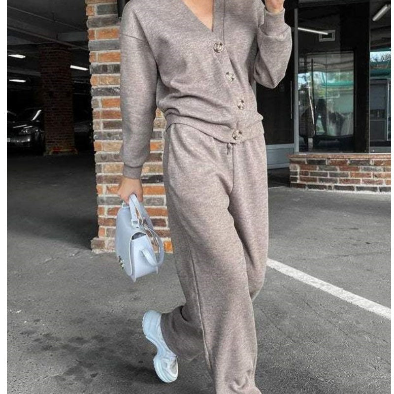 SOFT-TOUCH LOUNGE SET | EVERYDAY EASE WITH AN ELEGANT FINISH